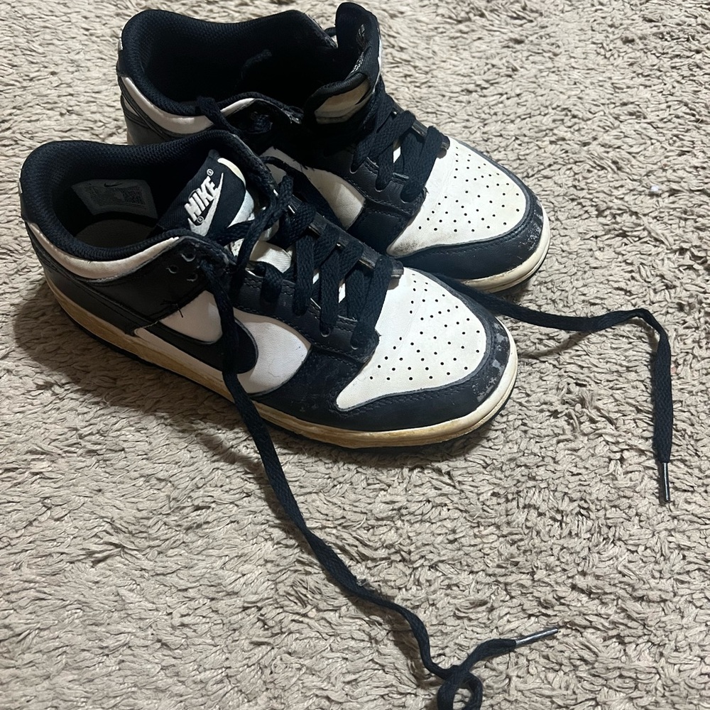 Nike Panda Dunks